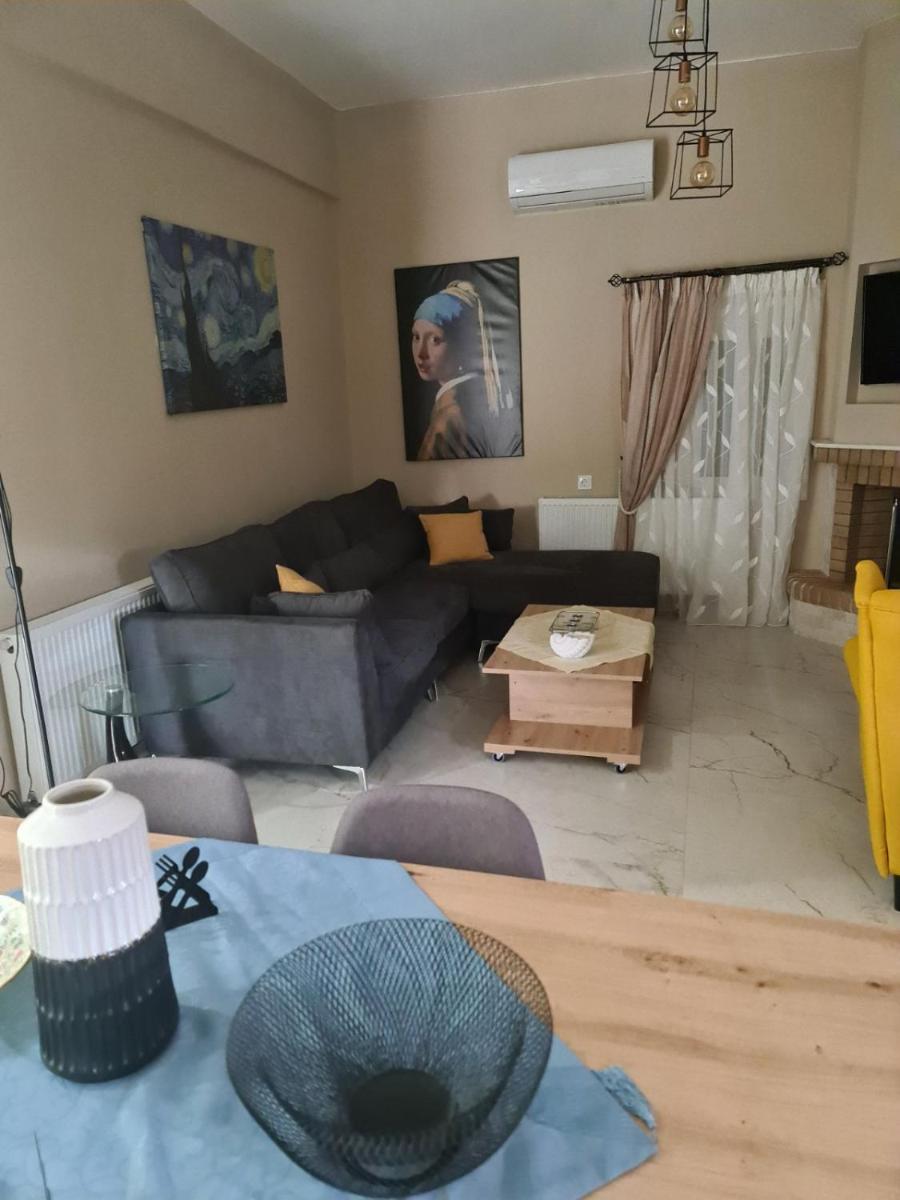 Silver House - Housity