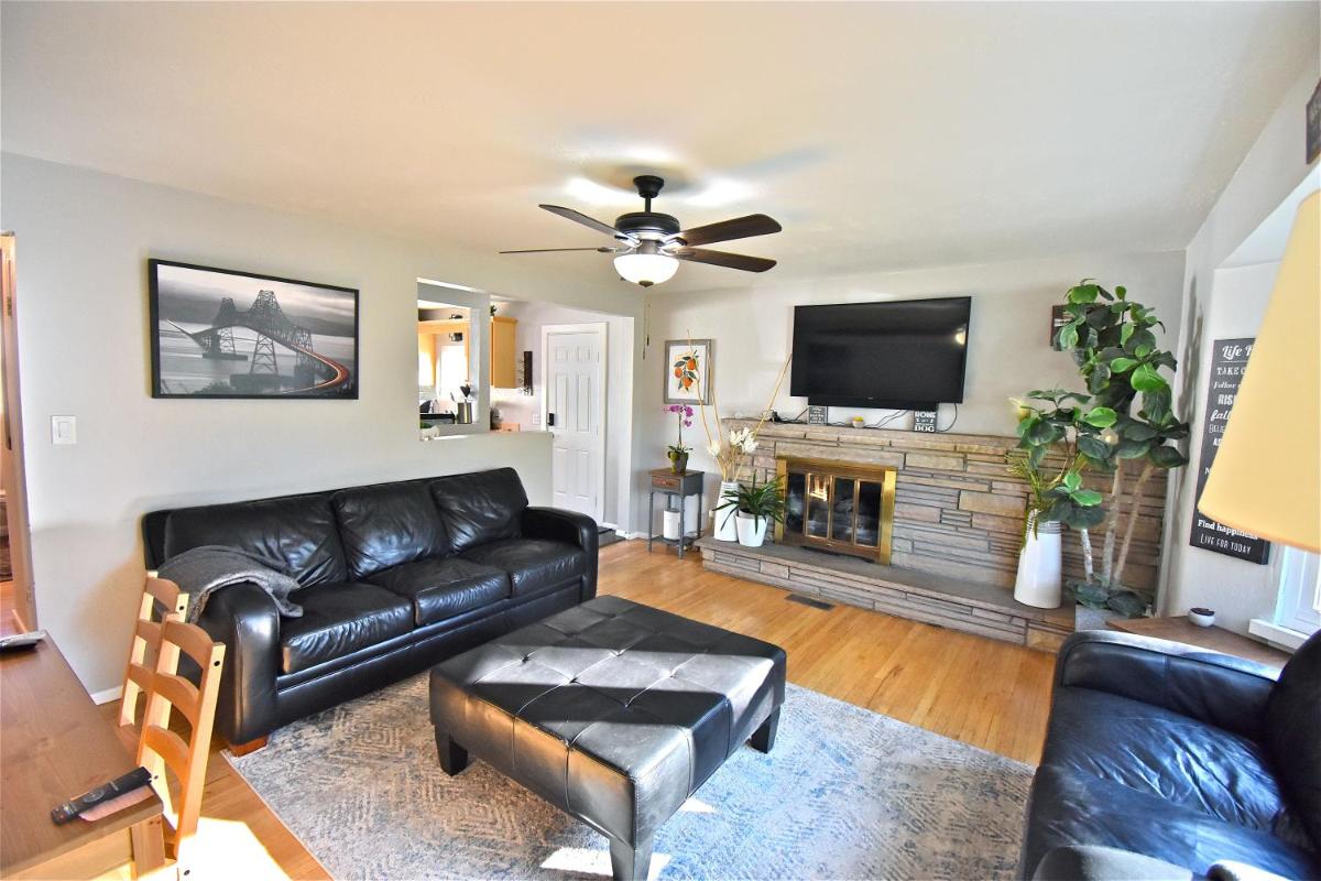 Stunning Sugarhouse Home- Near Mtns & Downtown SLC - Housity