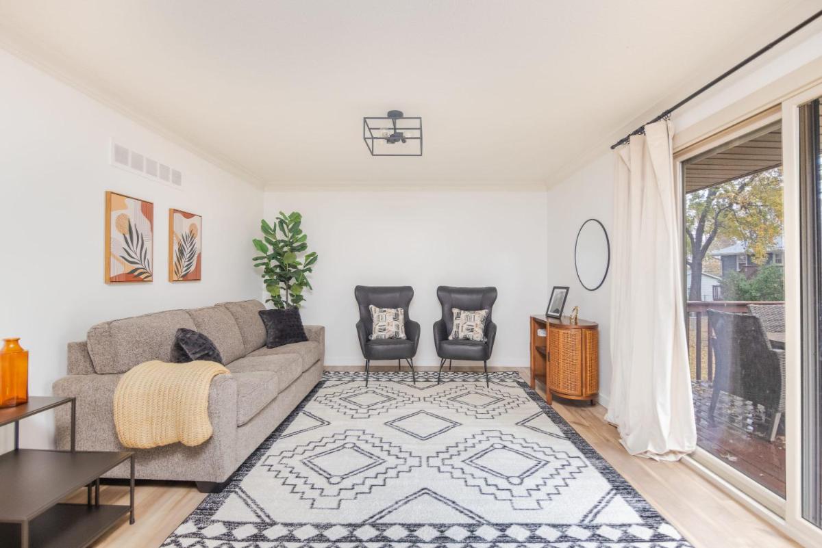 Spacious 4 Bedroom Family Friendly Home - Housity