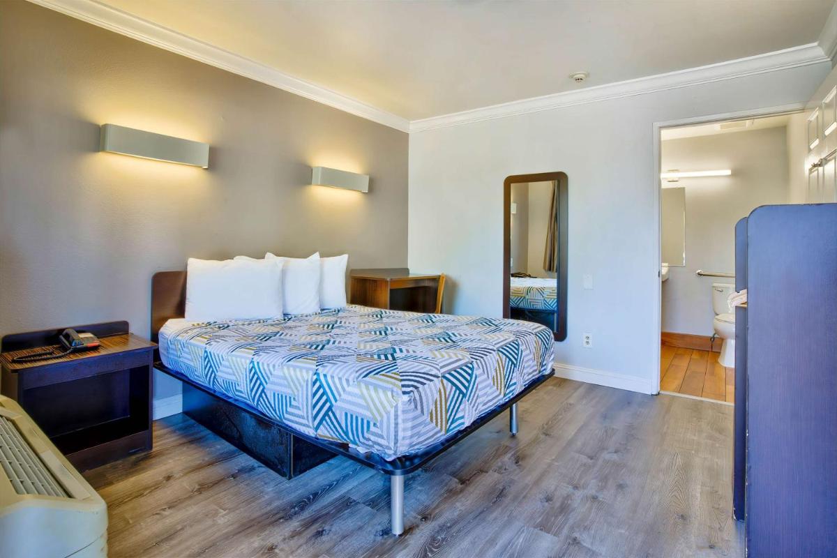 Motel 6-Menifee, CA - Housity