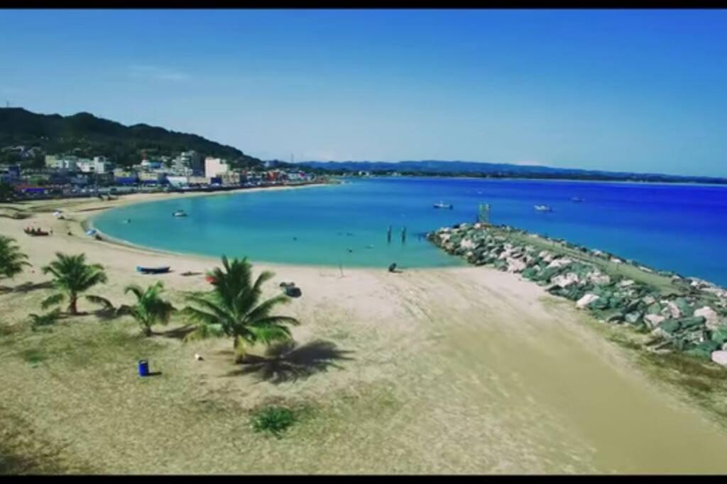 Summer all year! Oceanfront with Pool A/C - Hizvo