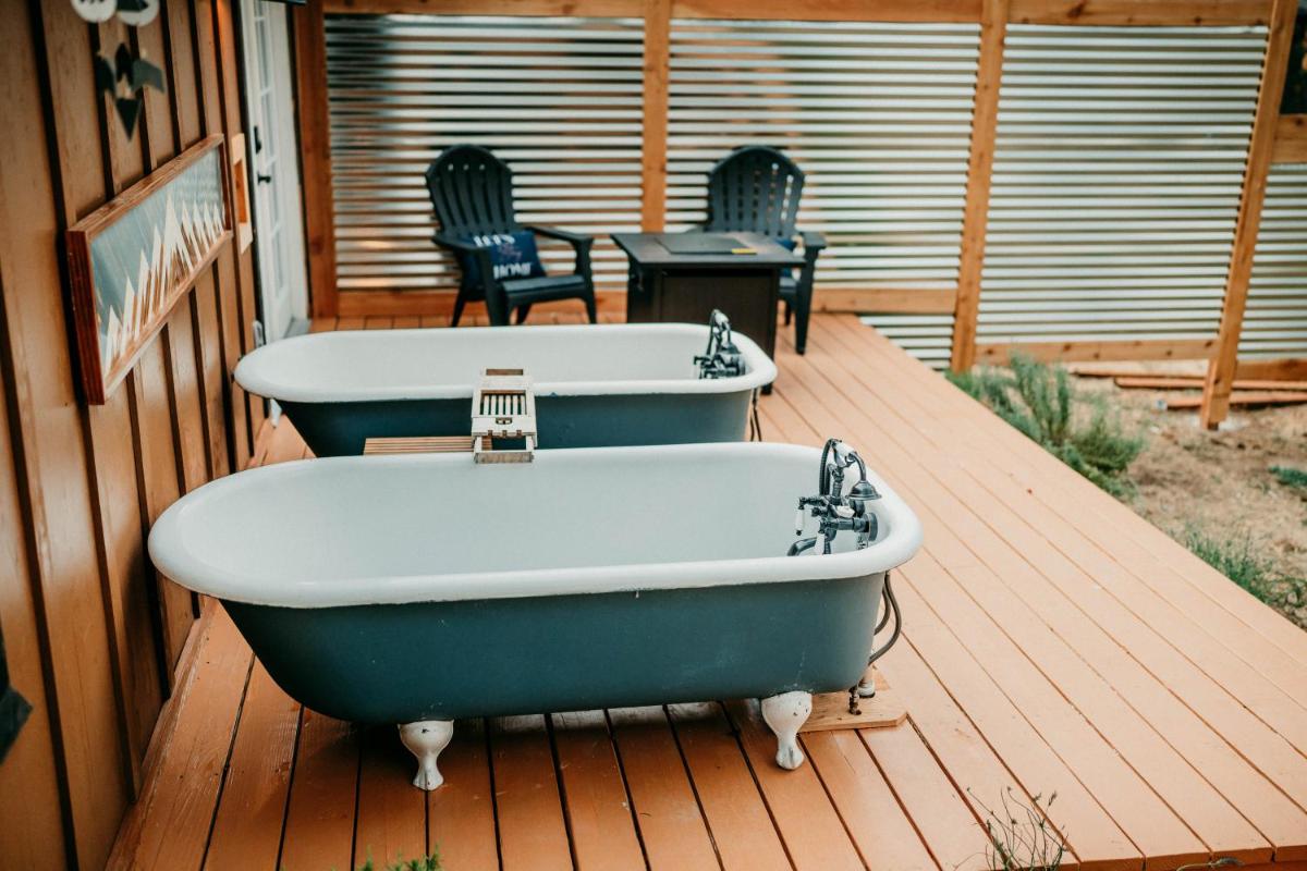 Triple Nickel Pines Cabins - Housity