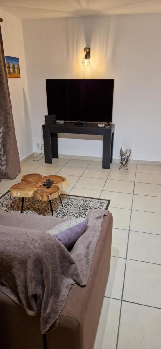 Le Lis Vacances et Affaire Cosy vue Mer - Housity