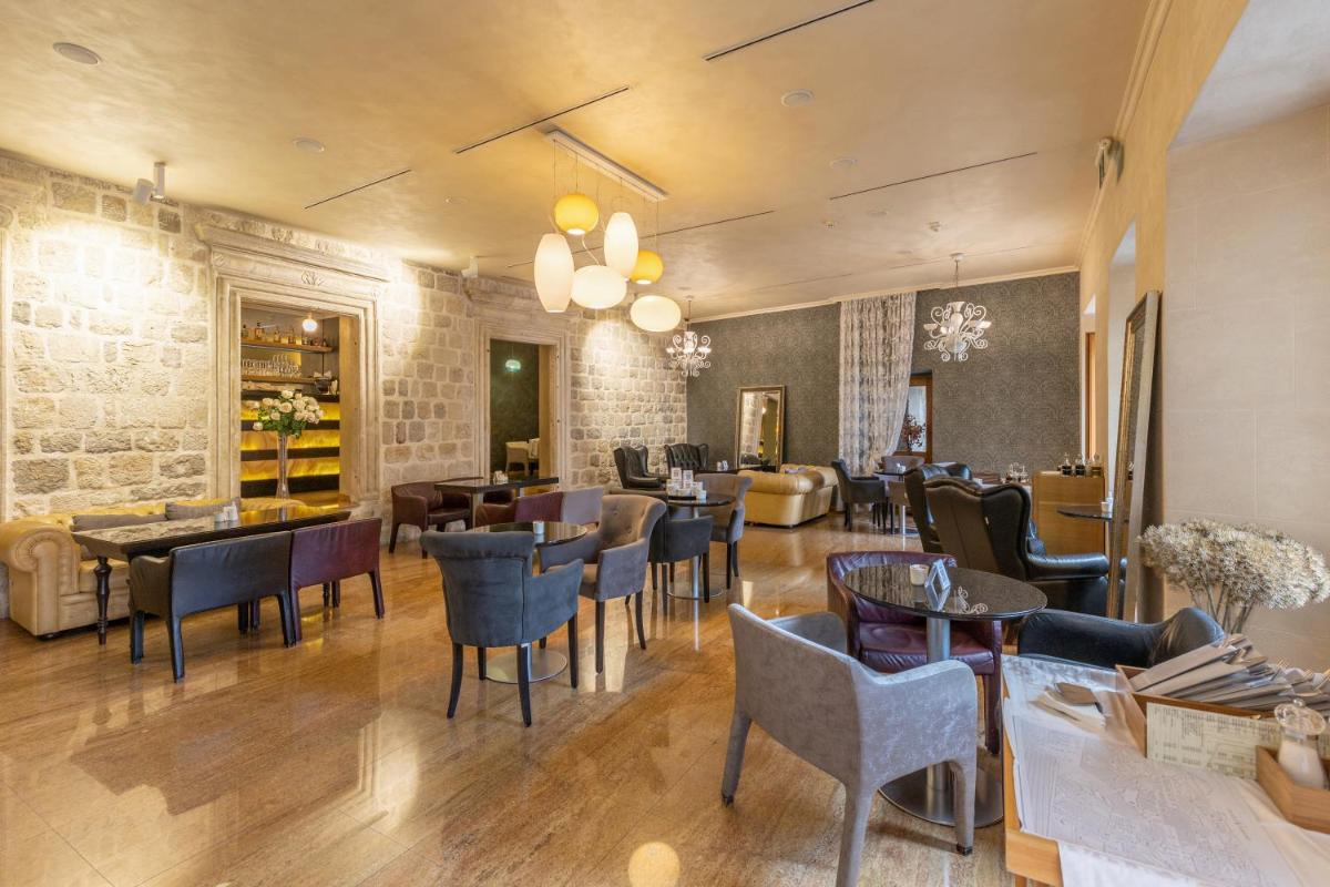 Hotel Vardar - Housity