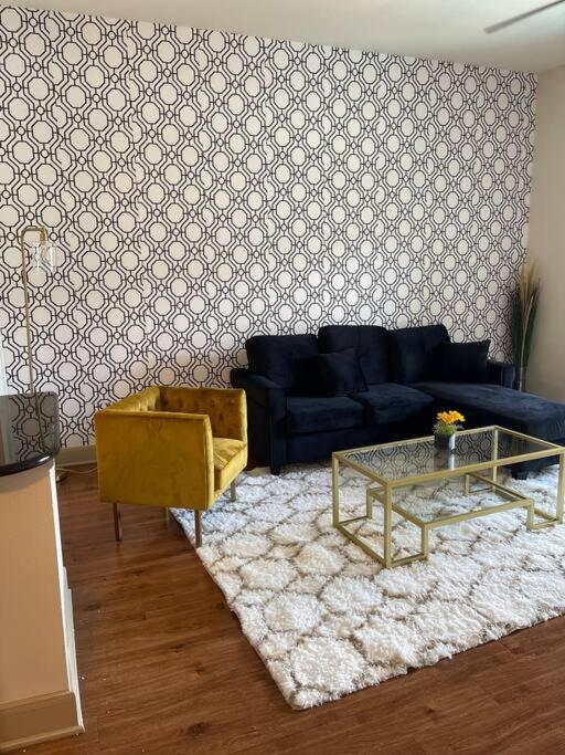 Luxury 1 Bedroom Near Medical Center and NRG - Housity