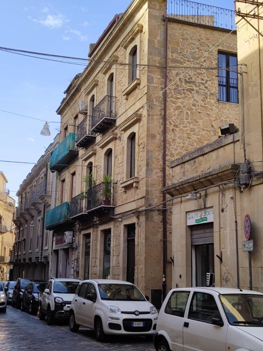 Camere D'artista - Housity