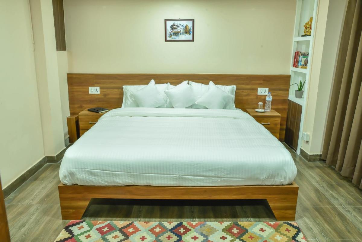 Suitetrails - Twin Bed Vacation Rental Room with Shared Kitchen near Patan Durbar Square