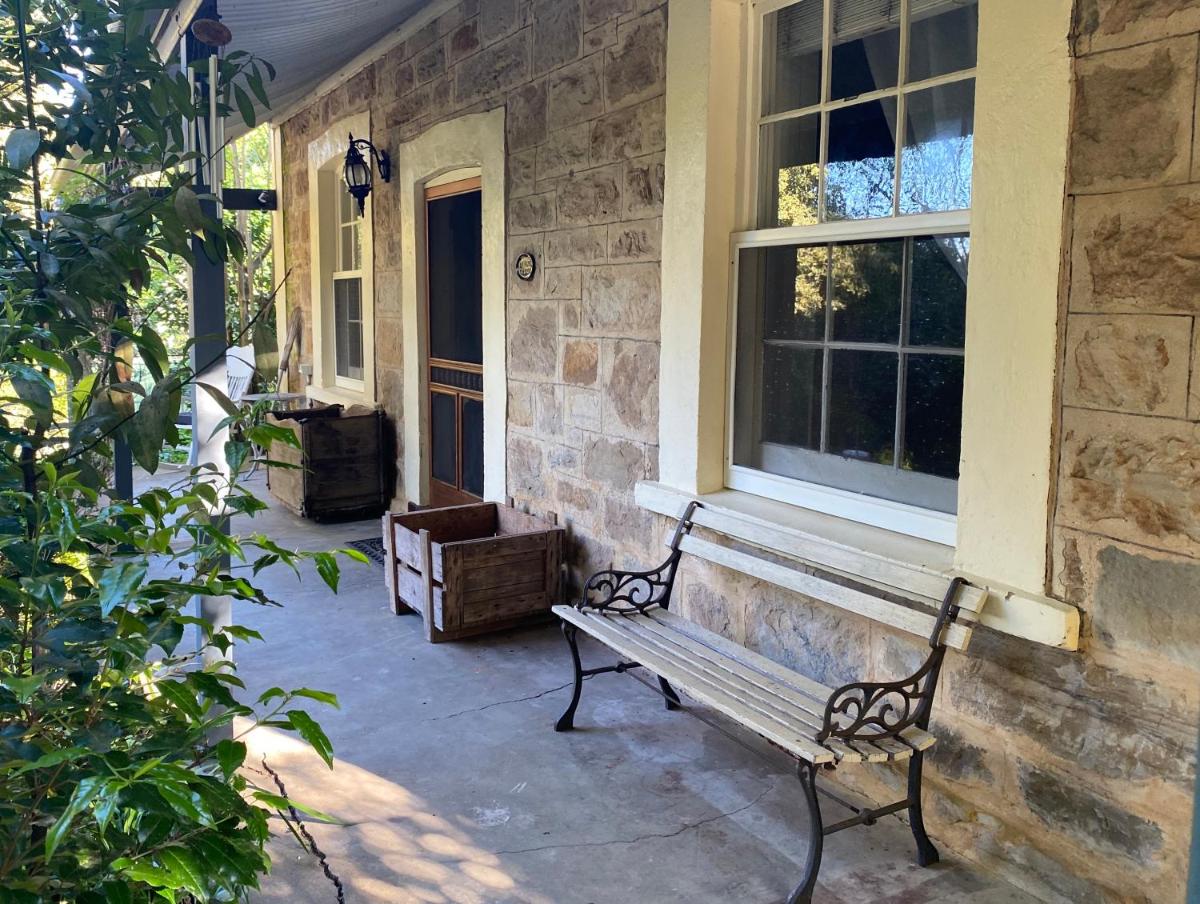 Stirling Cottage - Housity
