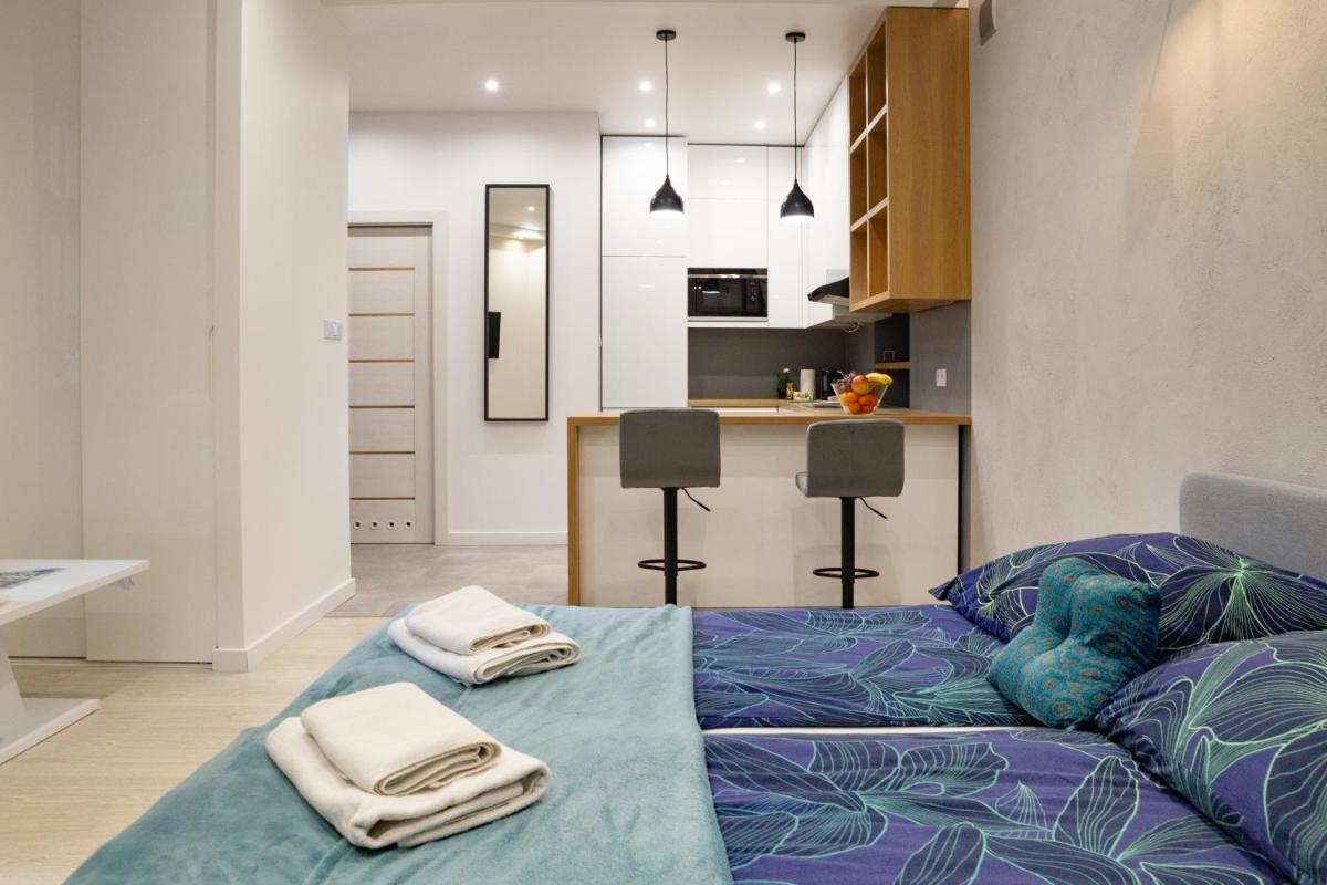 Shy but shining! Lovely, stylish & fully equipped. - Housity