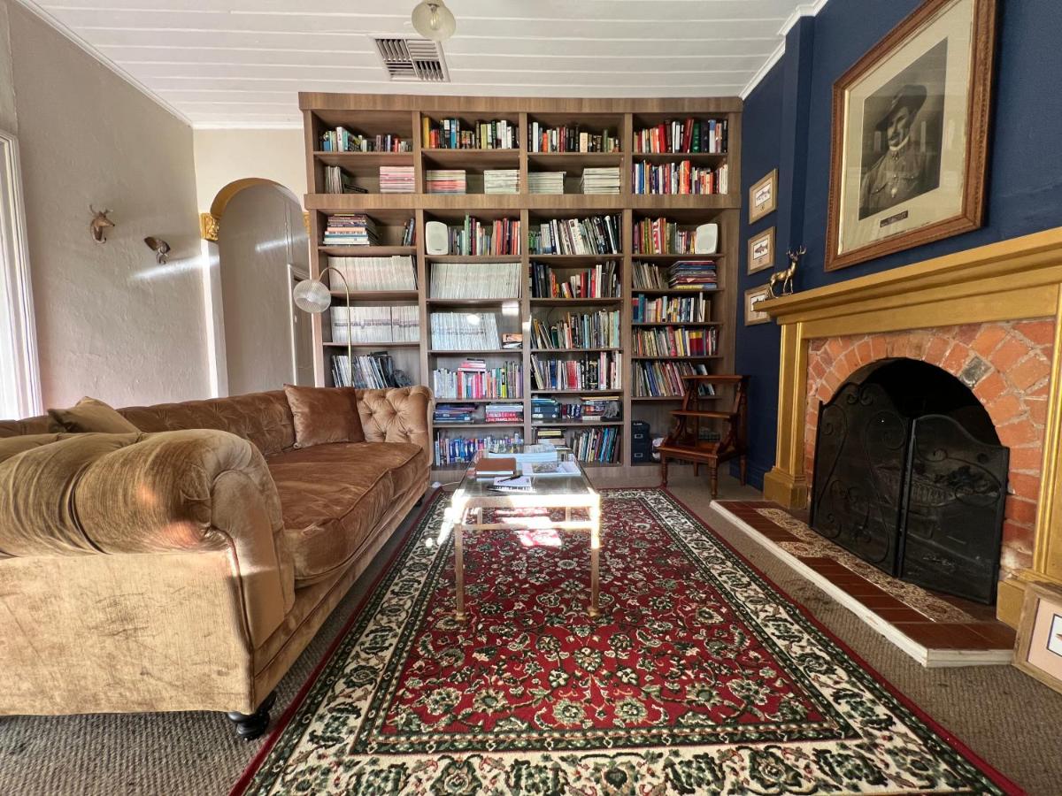 Private suite in an Historic 1865 Homestead - Housity