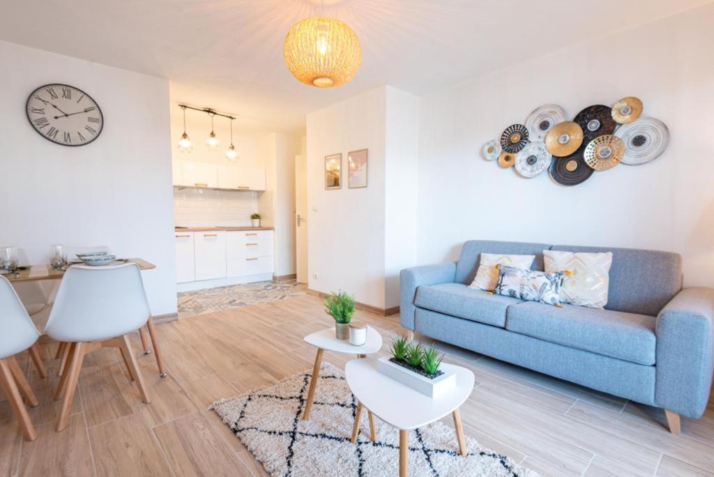 L'IDEAL COSY - PARKING PRIVE BALCON CLIM WIFI - Housity
