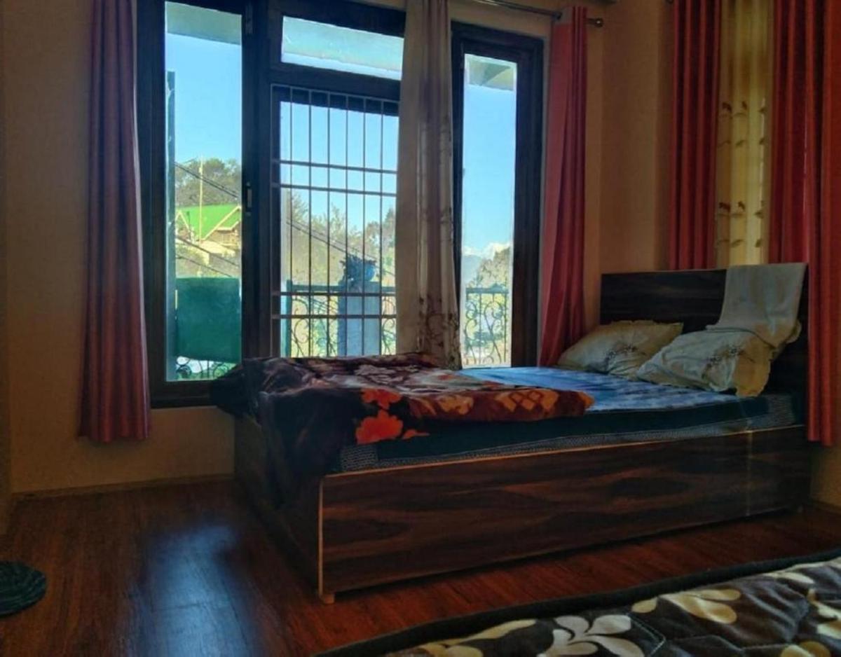 Mountain View Home Stay by StayApart - Housity