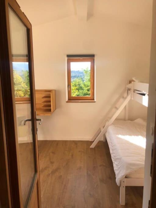 Maisonnette en pleine nature, spa, village à pieds - Housity