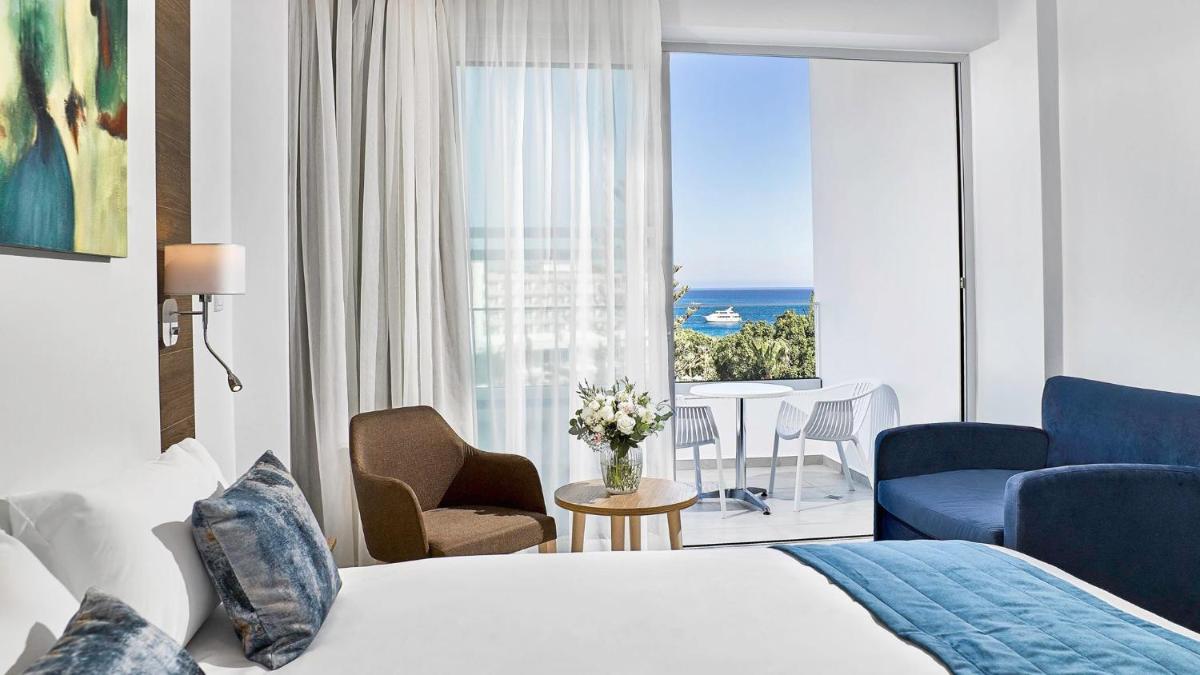Gaia Sun N Blue Hotel - Housity