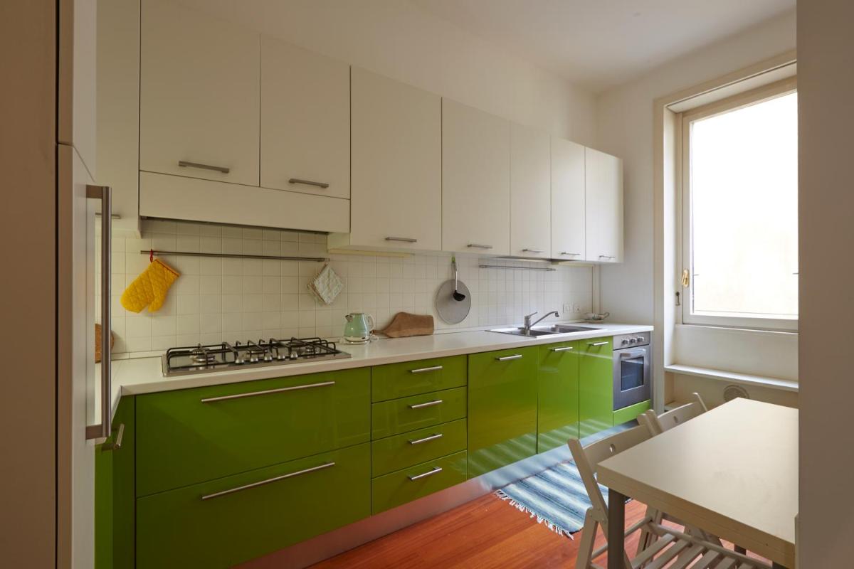 Suitetrails - Corridoni Suite Apartment