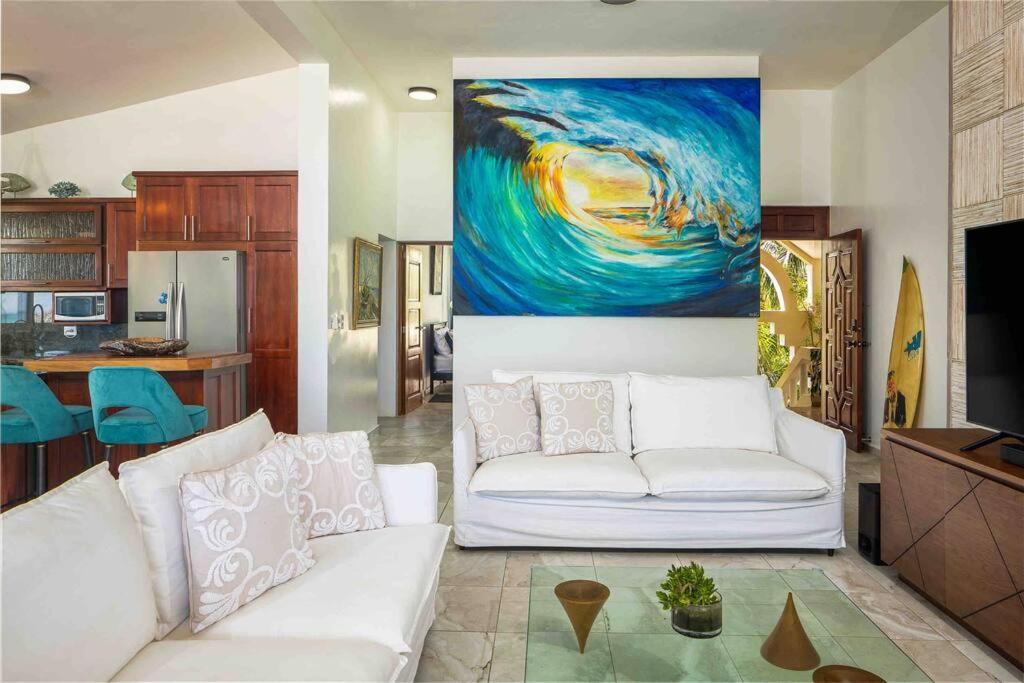 Spectacular/Breathtaking Beach Front Condo - Housity