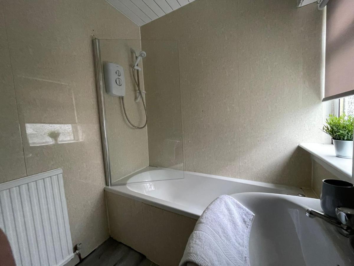 Cardonald House - Housity