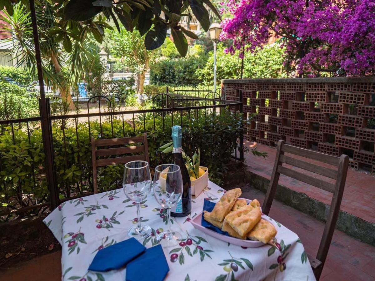 Il Giardino di Ada Ground Floor Studio with AC and Patio - Housity