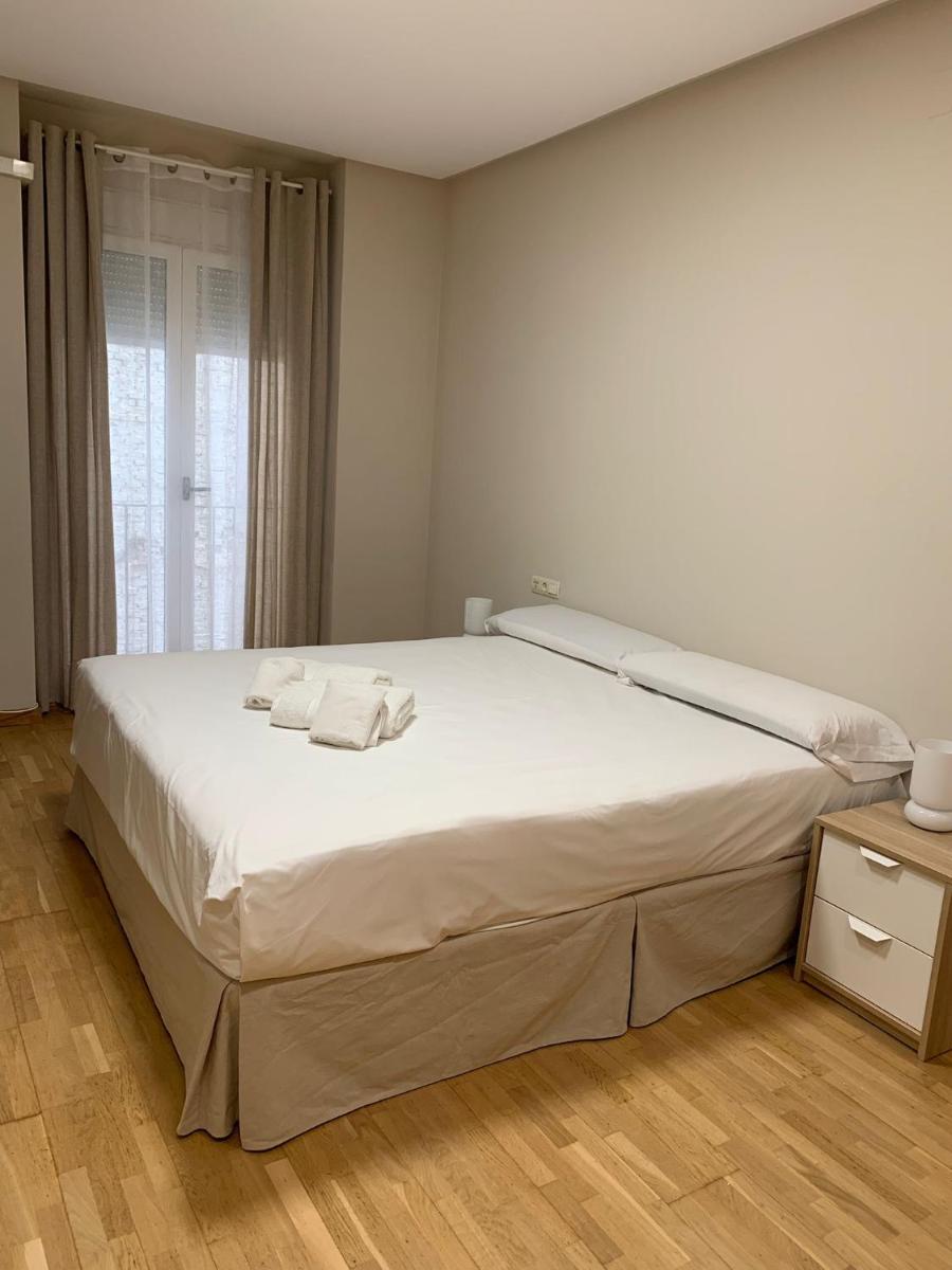 Suitetrails - Plaza Ayuntamiento Apartment