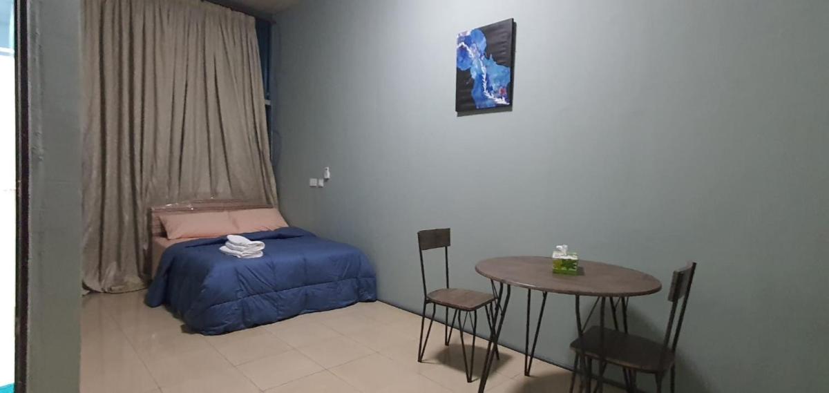 Legon City Mall Short Stay Apartments for Business and Vacation - East Legon - Hizvo