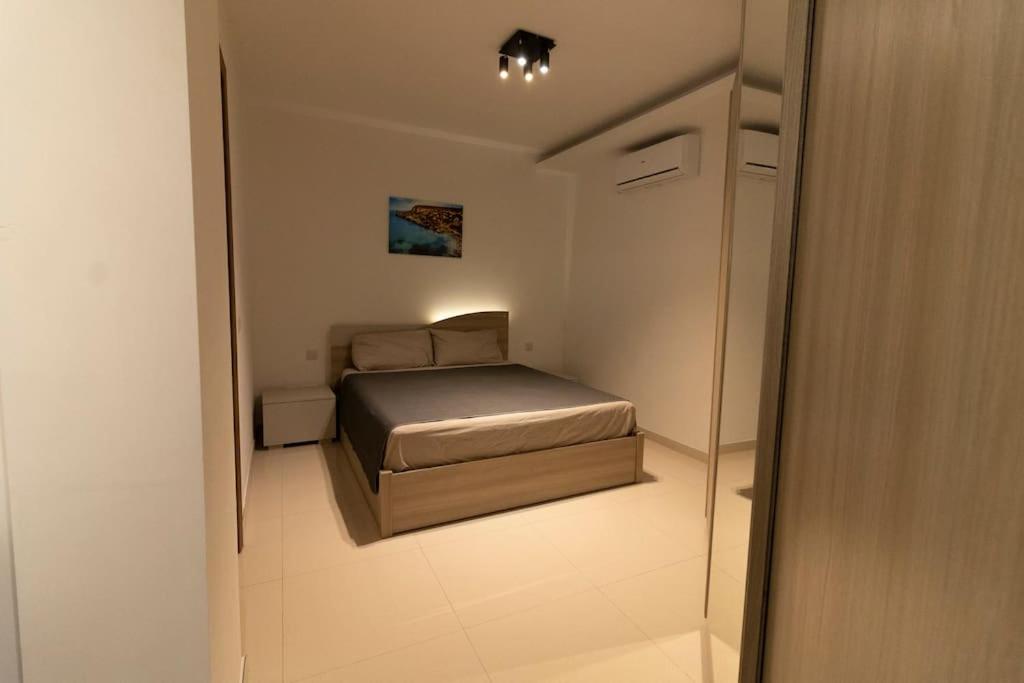Lovely Modern 1 Bedroom Apartment in San Gwann - Housity