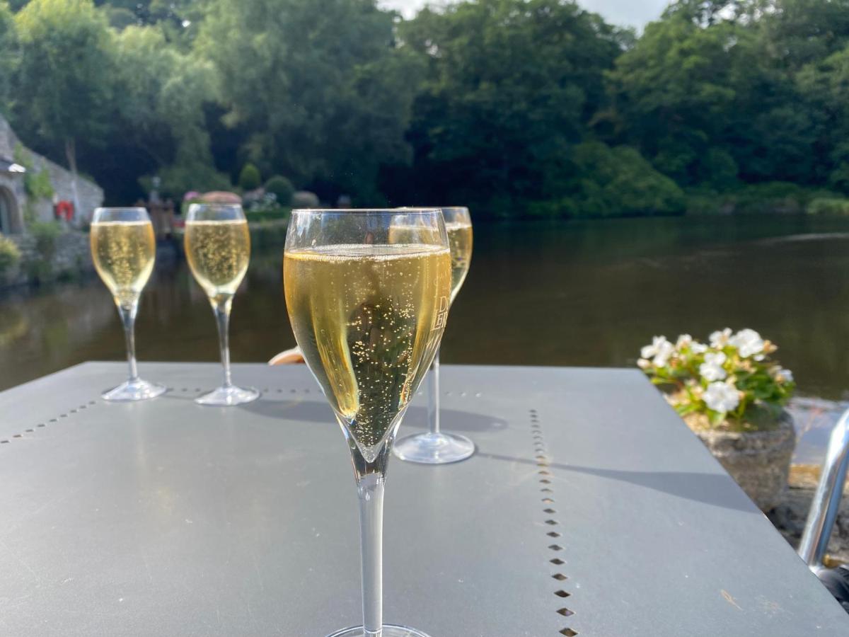Boissons dans l'établissement Les Moulins Du Duc ÉCOLODGE