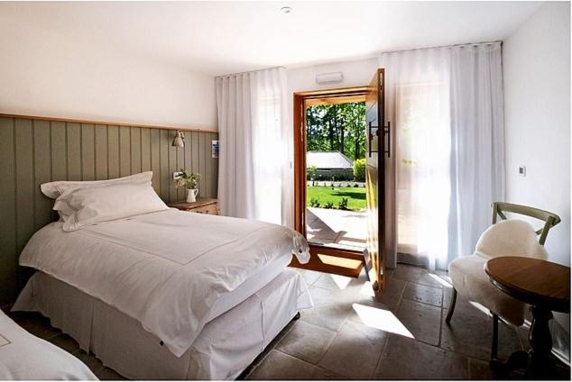 Watership Down Inn - Housity