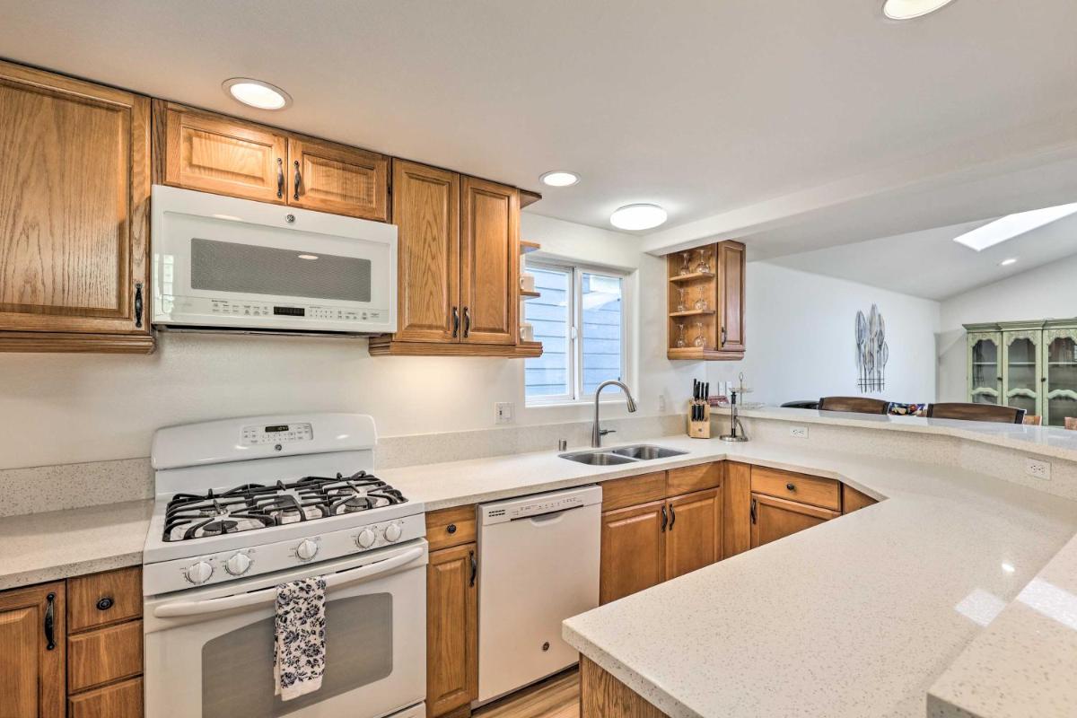 Classic Coastal Retreat - Walk to the Beach! - Housity