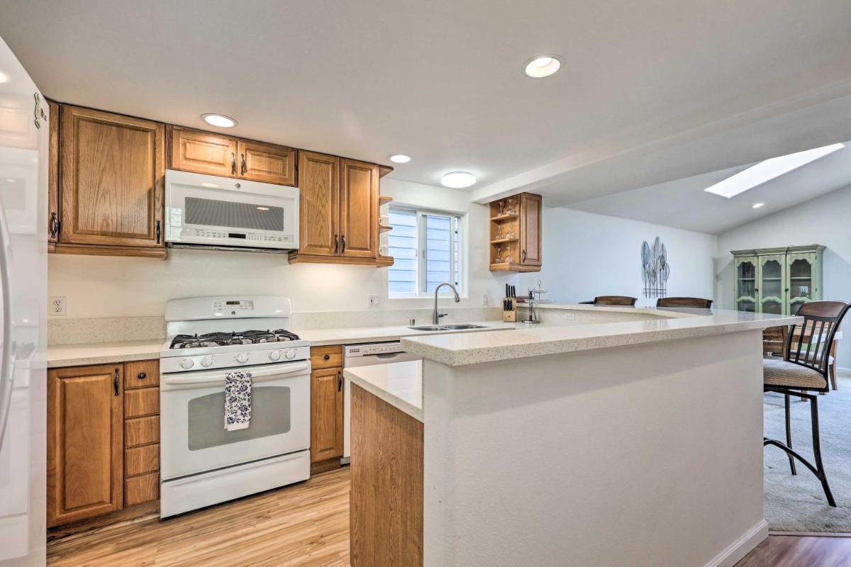Classic Coastal Retreat - Walk to the Beach! - Housity