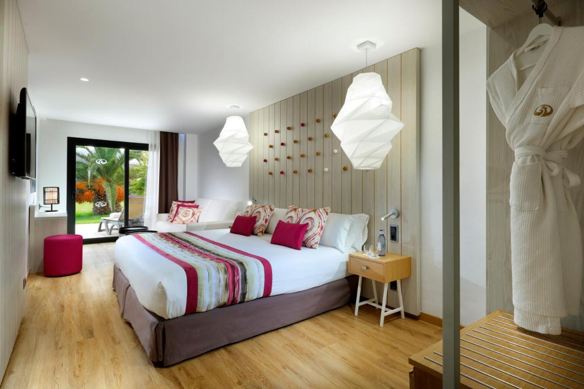 Cama o camas de una habitación en Grand Palladium White Island Resort & Spa - All Inclusive