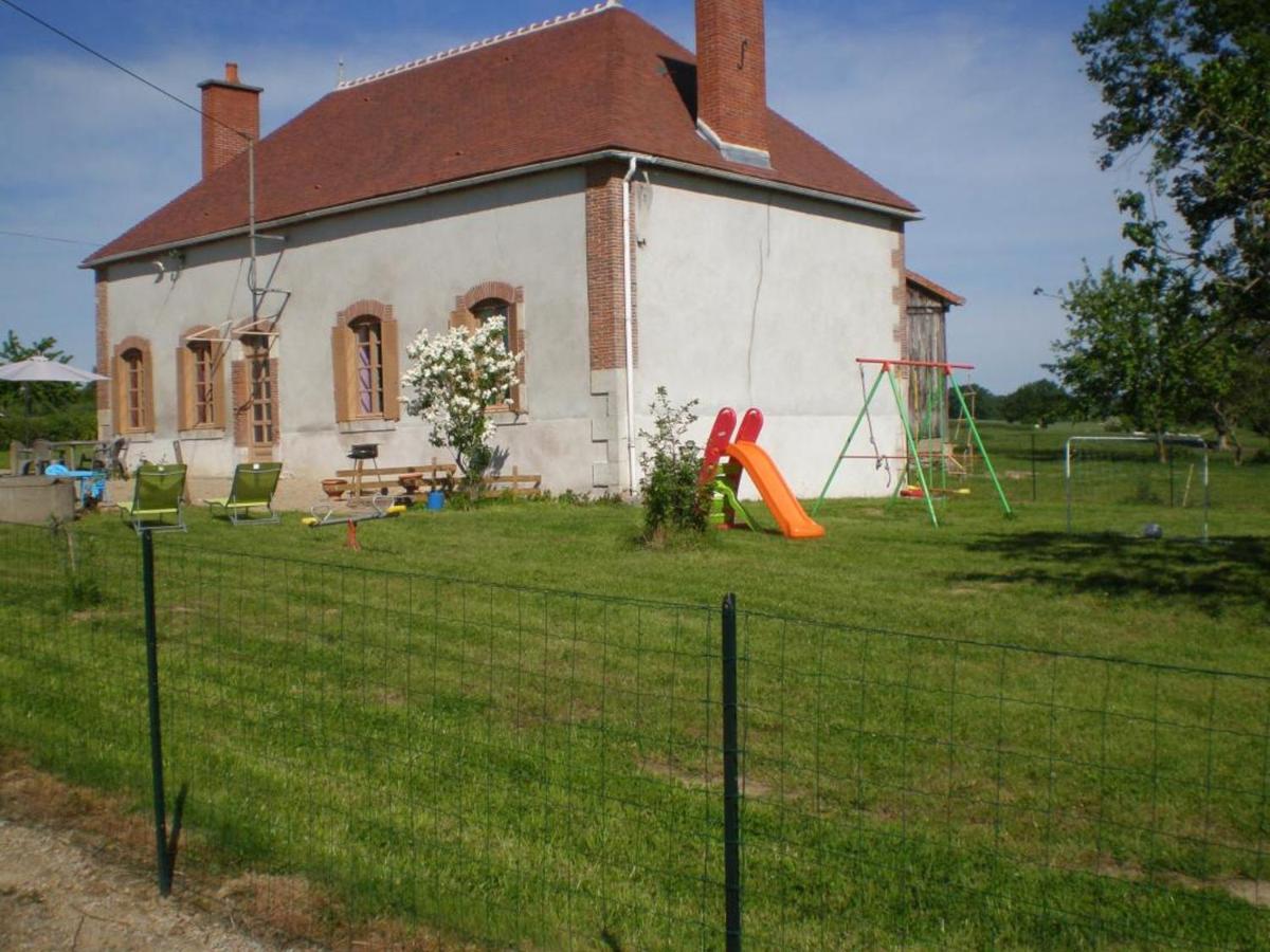 Maison de Ferme Rénovée avec SPA, Salle de Jeux et Activités pour Enfants - FR-1-489-28 - Housity