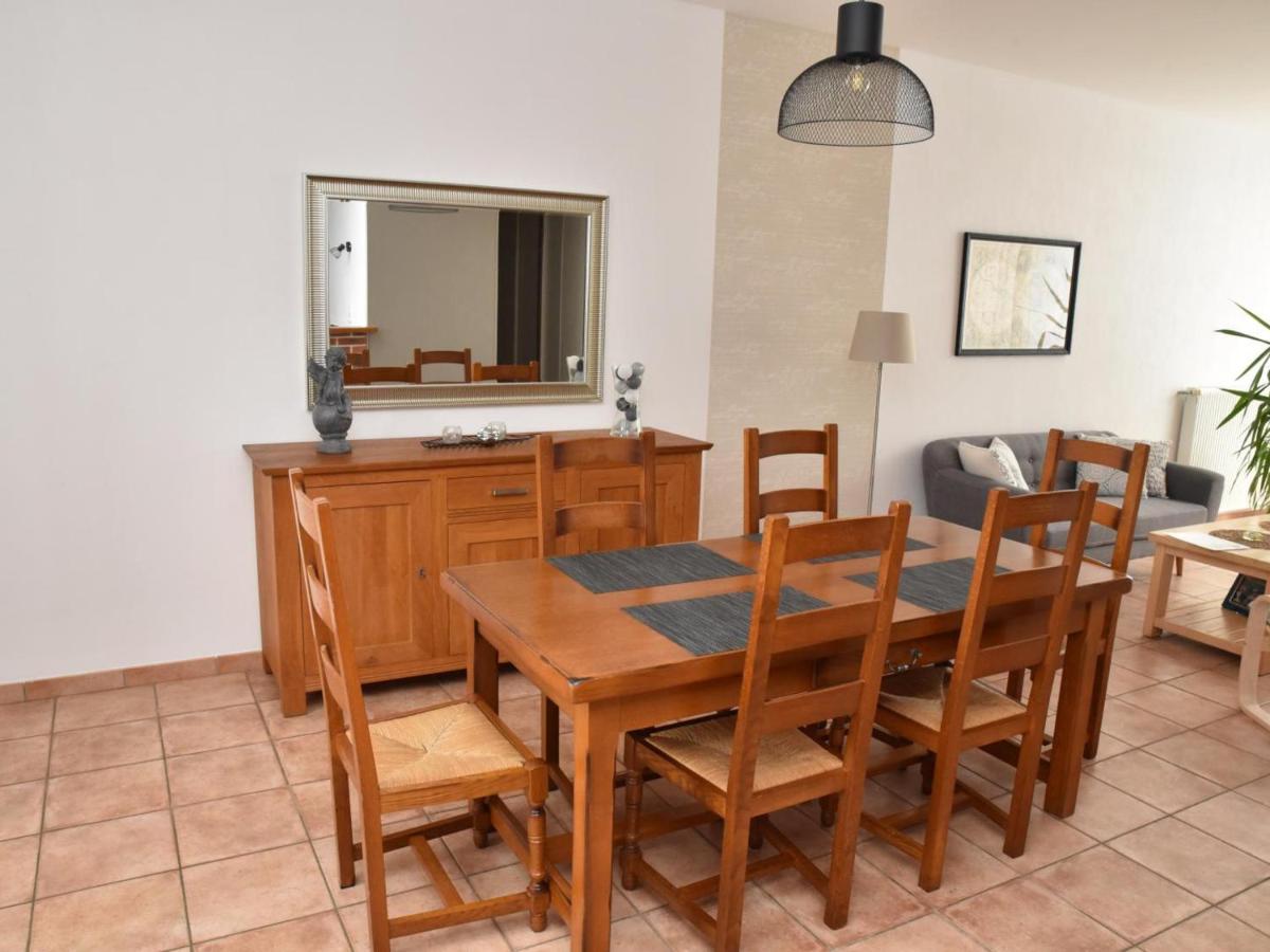 Charmant Gîte avec Piscine, Jardin et Jeux Enfants près de St Pourçain/Sioule - FR-1-489-57 - Housity