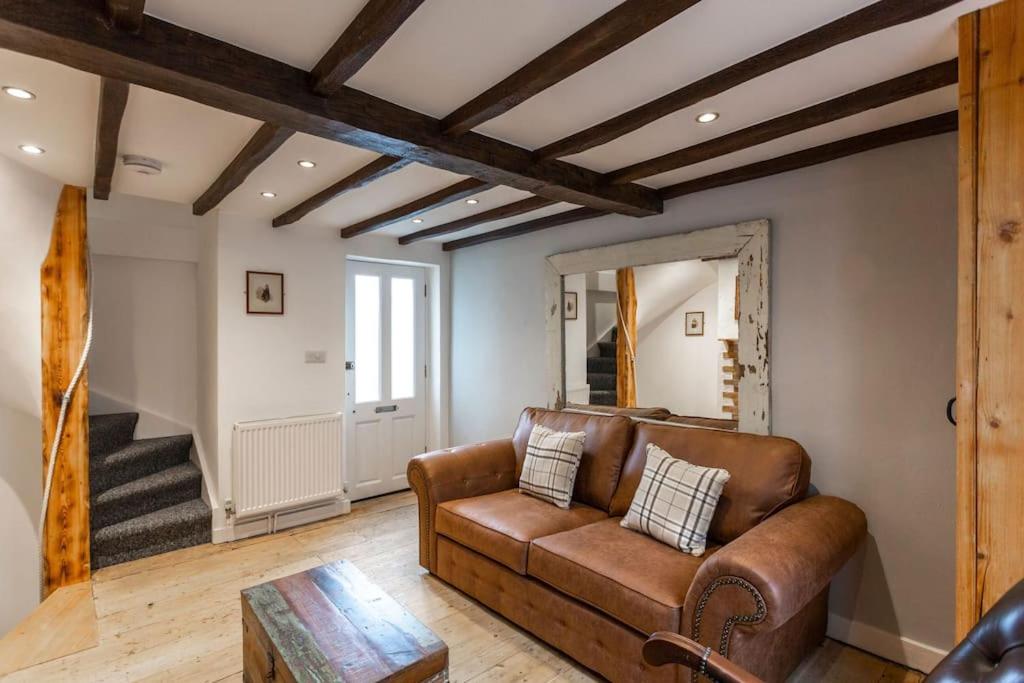 Pickwick's Place By The Sea Broadstairs - Housity