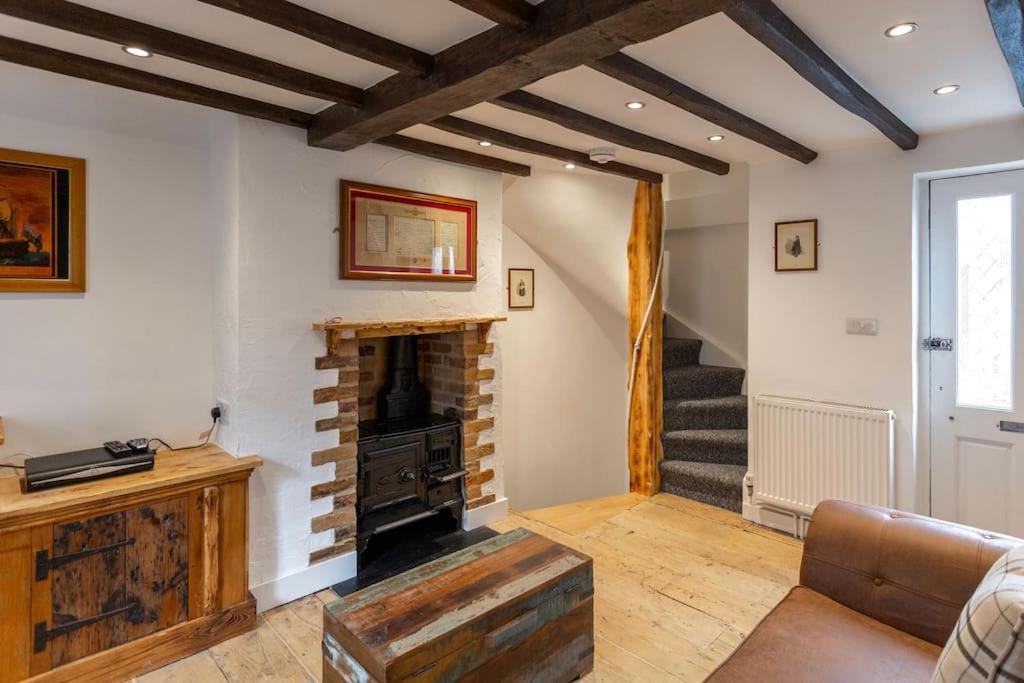 Pickwick's Place By The Sea Broadstairs - Housity