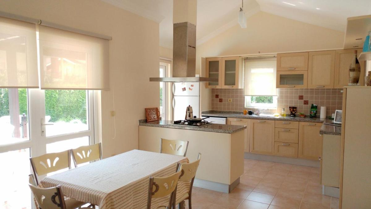 Oasis Vacation Homes - Housity