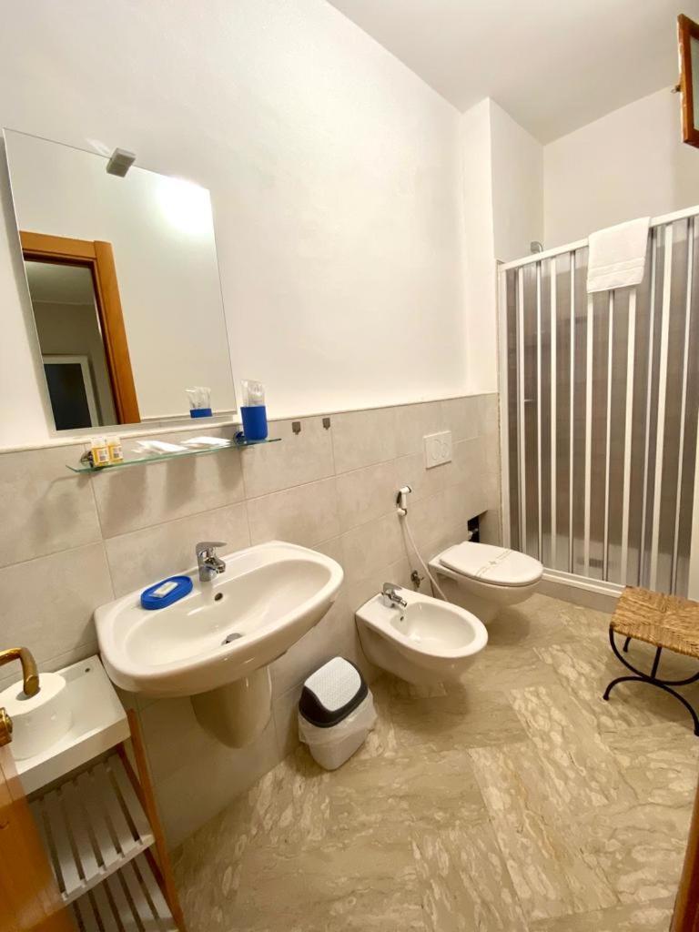 Ginevra Rooms - Housity