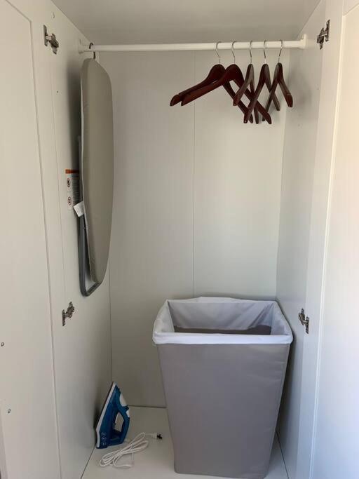 King Garden Suite - 10 mins to Beach and LAX - Housity