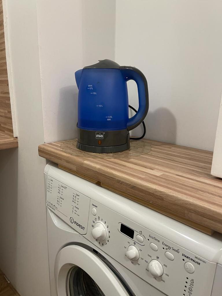 Mały apartament z kuchnią i łazienką - Housity