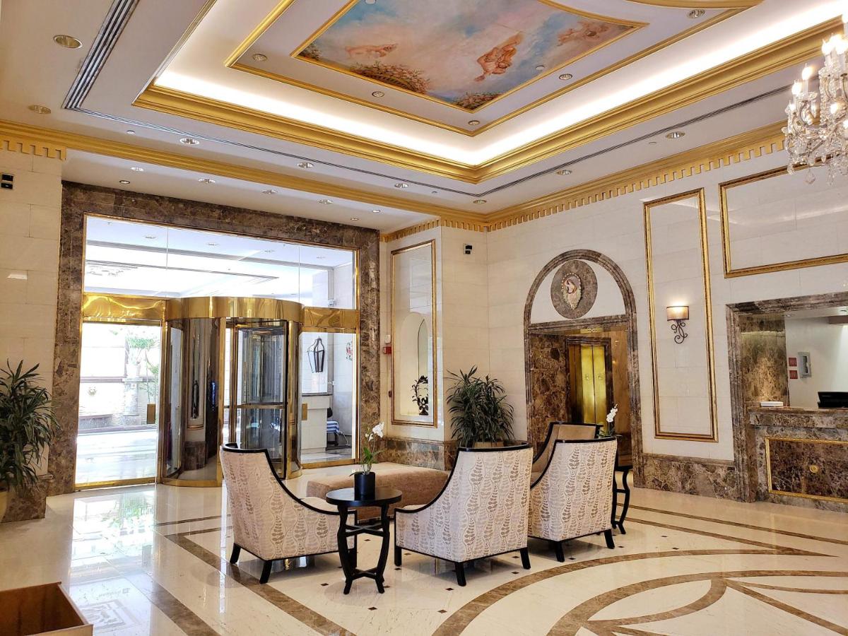 Vacation Rental Studios at Royal Garden Waikiki - Housity