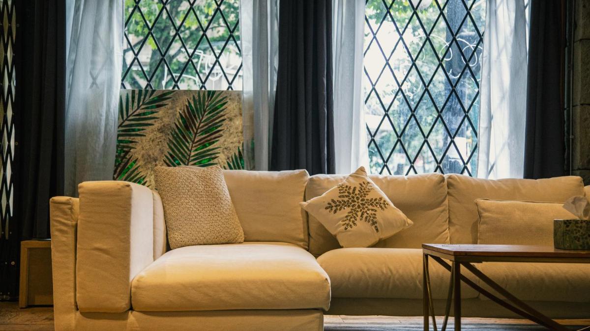 Stylish 1-bedroom loft in Gas Town - Housity