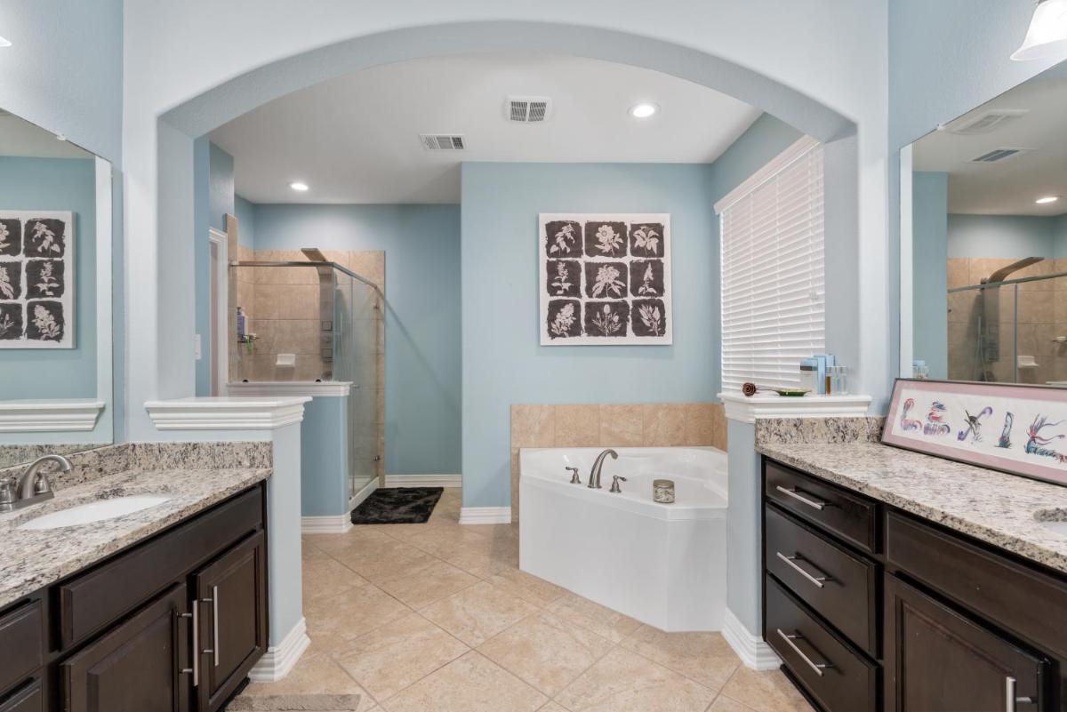 Suitetrails - Cozy and Fun Luxury Family Home!