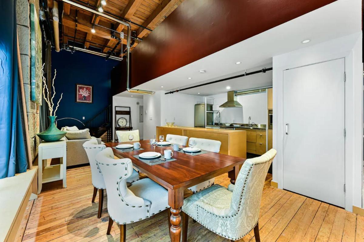 Stylish 1-bedroom loft in Gas Town - Housity