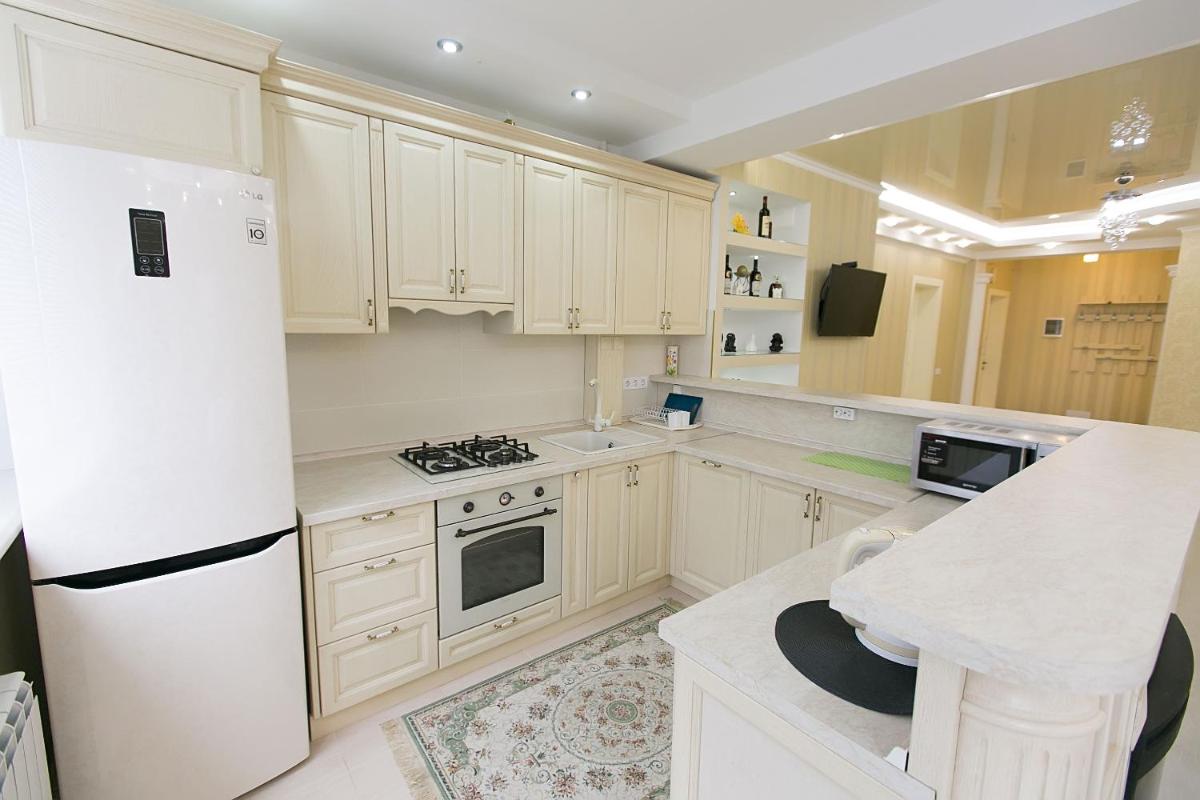 White Sky Apartment - Housity