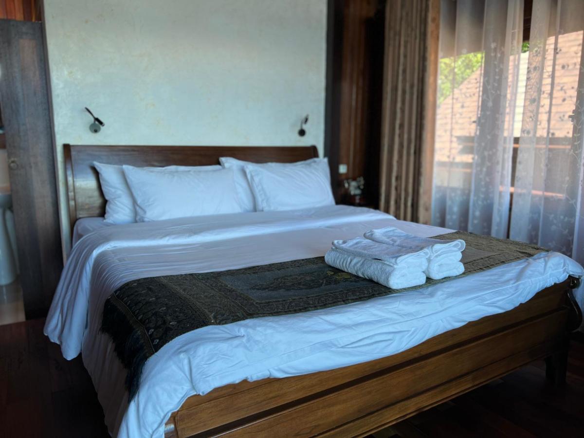 Kawarin Secret Hut Hotel and Resort - Housity