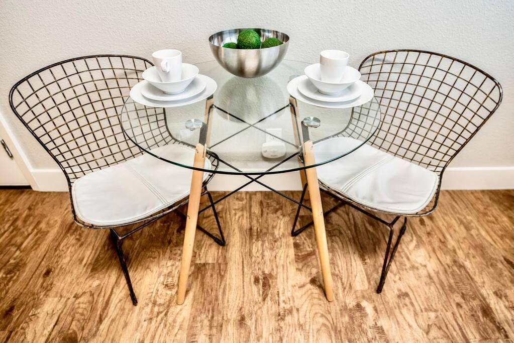 Love for Dallas: Close to Deep Ellum & AAC! - Housity
