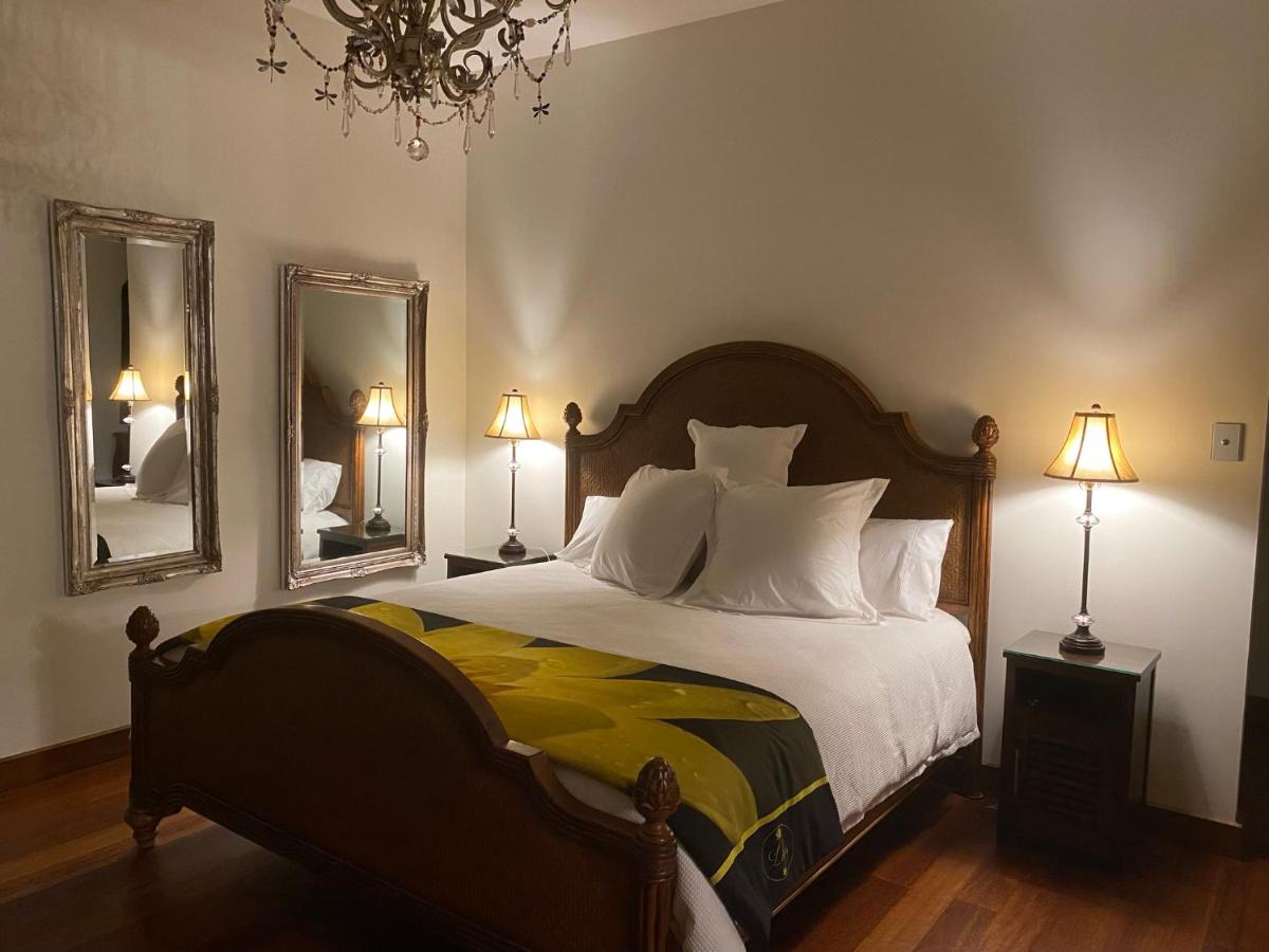 Heavenly Hideaway 20 minutes drive to Broadbeach - Housity