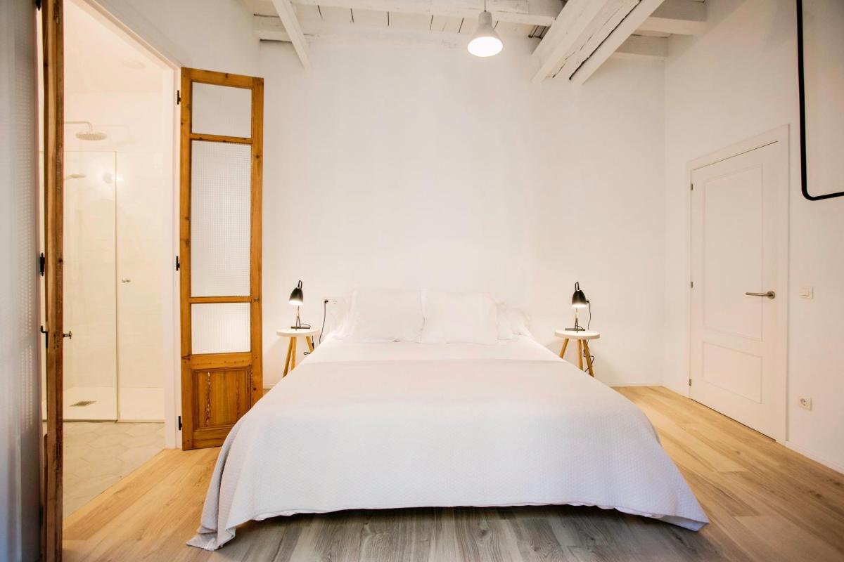 Basque Suite - Housity
