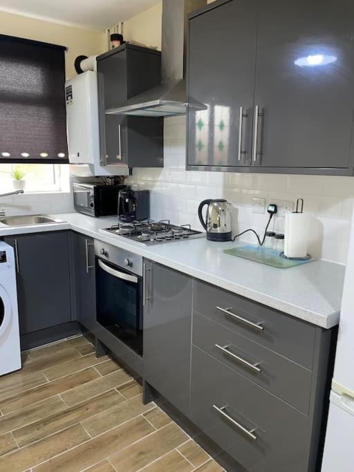 Modern 2 bedroom Apartment In Derby City Centre - Housity