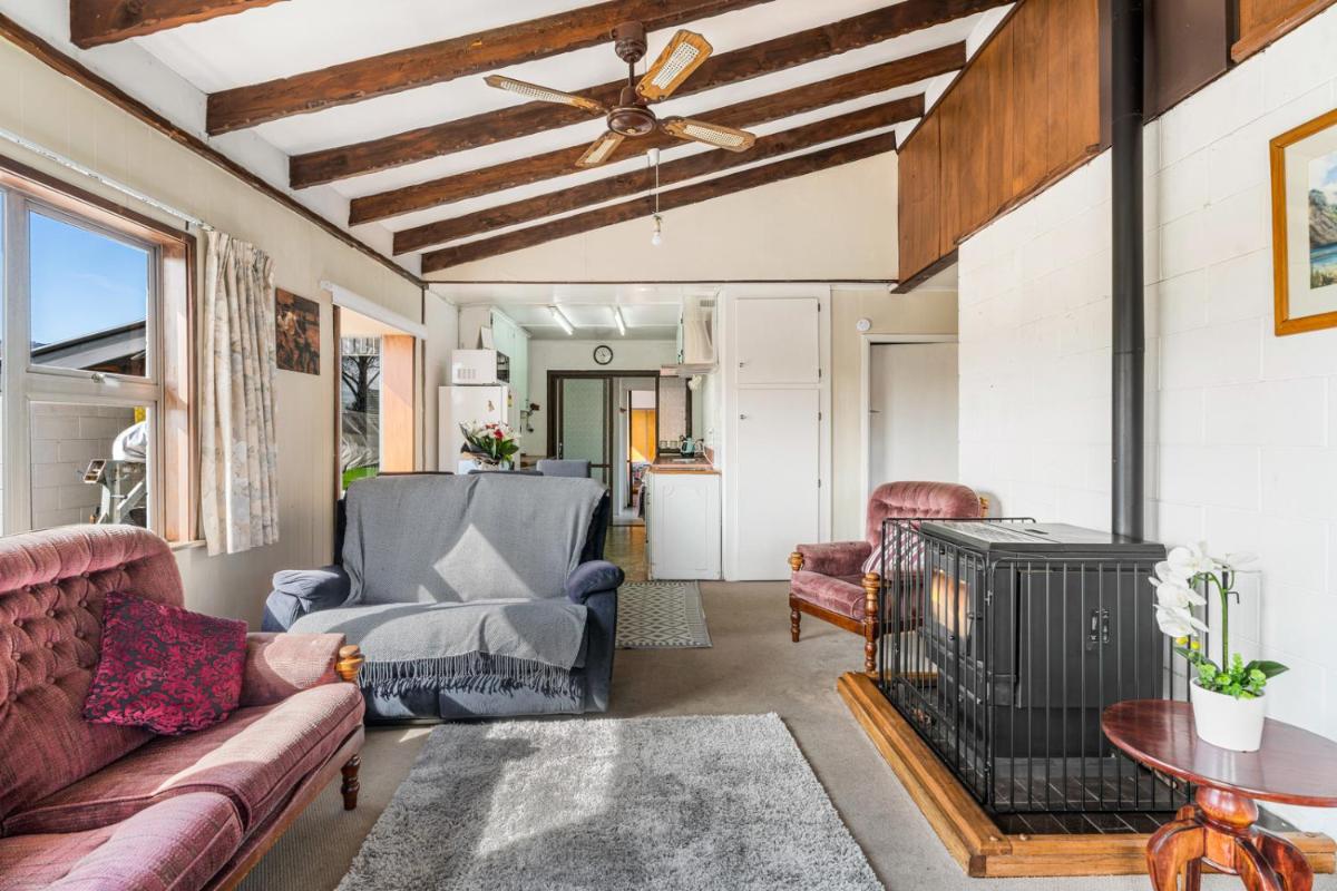 The Sunhaven - Cromwell Holiday Home - Housity