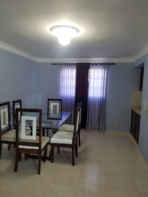 Suitetrails - SFM-3 Big bedrooms, Wifi, AC/TV & hot water